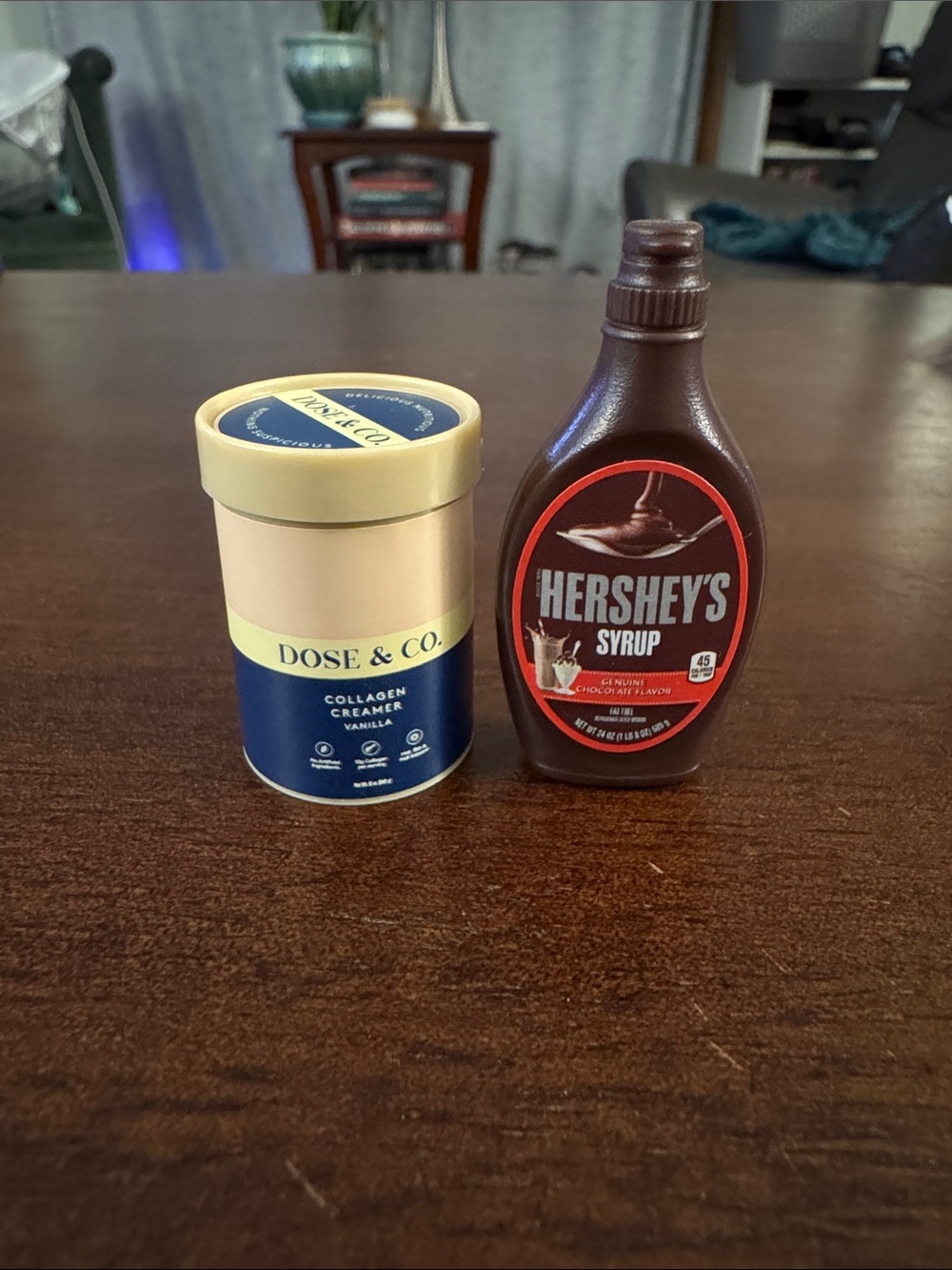 Zuru Mini Brands Series 5 dose & co ice cream and Hersheys Syrup Bundle